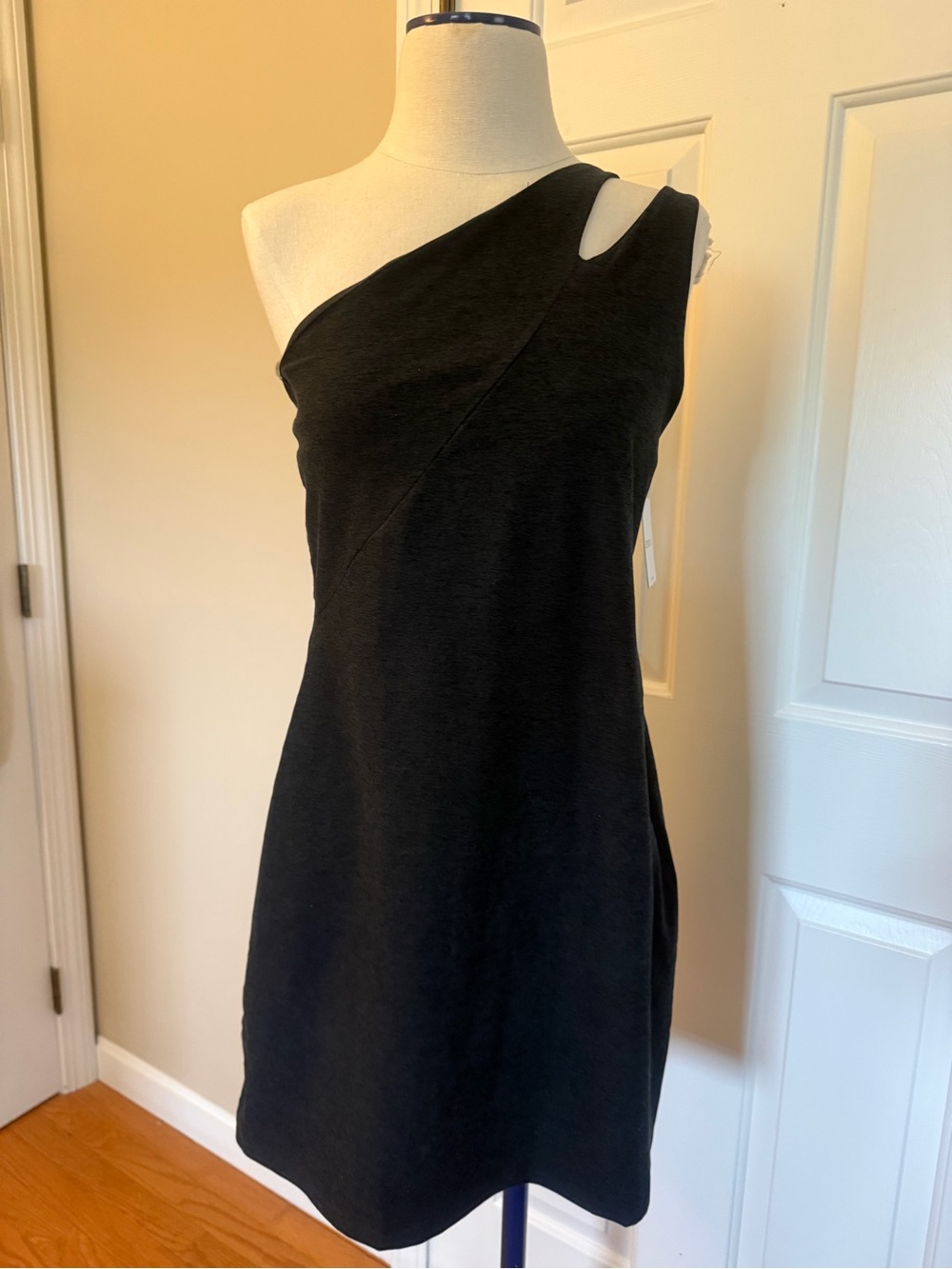 Beyond Yoga Asymmetrical One-Shoulder Black Dress with Shoulder Cutout